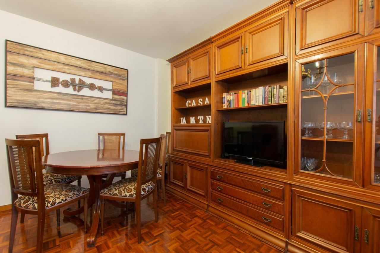 La Martina, Parking Incluido Apartment Jaca Exterior photo